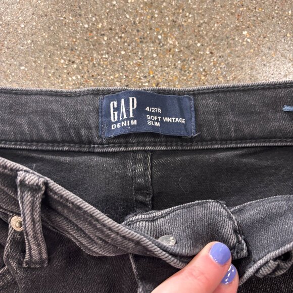 Gap High Rise Vintage Slim Jeans in Black Wash - Picture 3 of 4